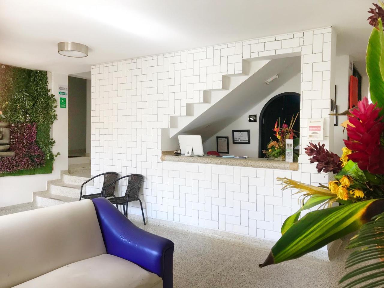 Hotel Radoa El Banco  エクステリア 写真