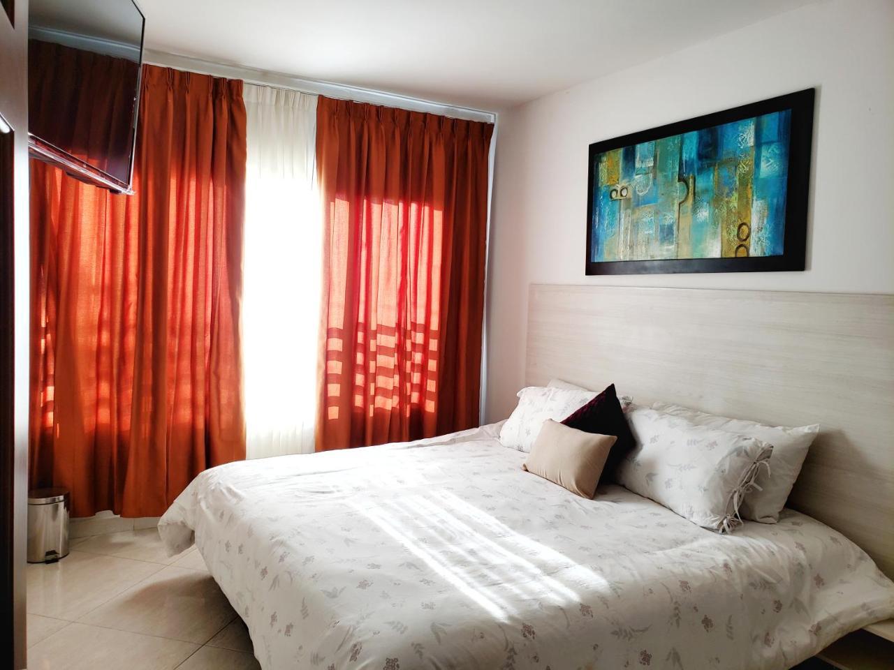 Hotel Radoa El Banco  エクステリア 写真