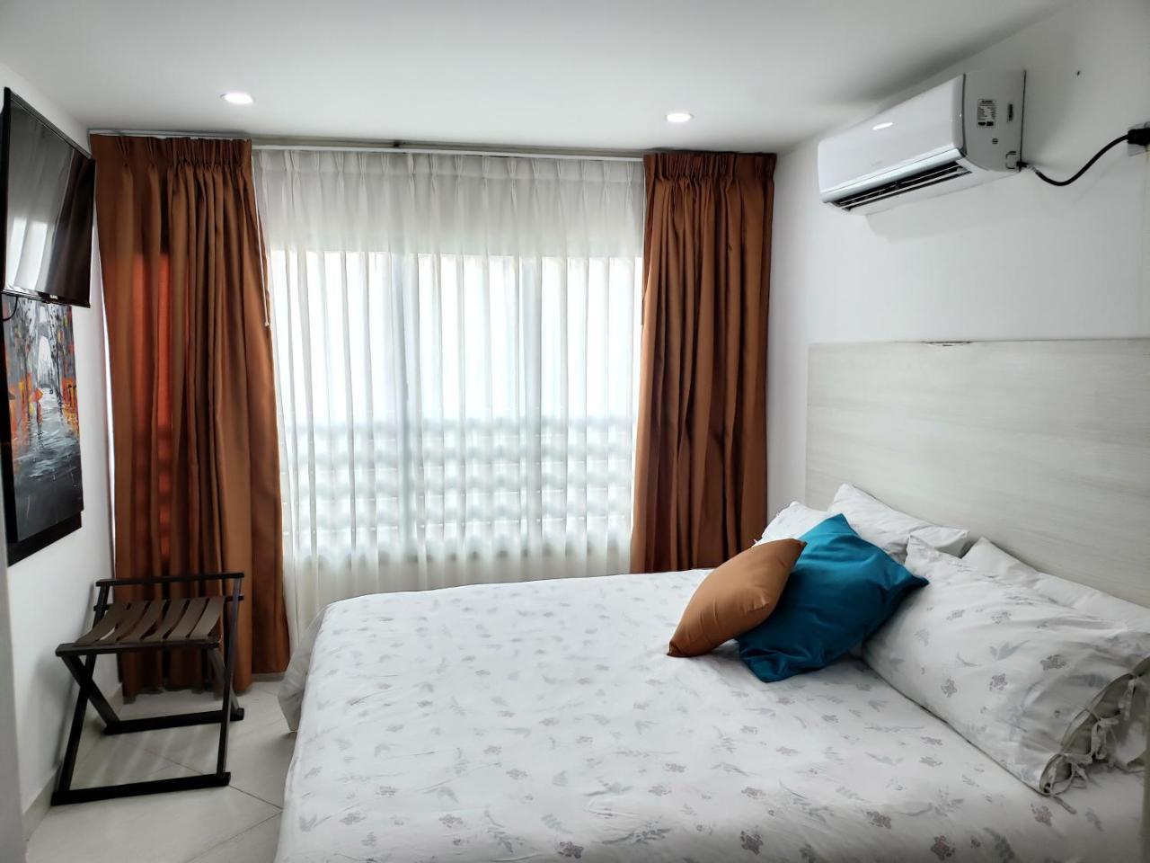 Hotel Radoa El Banco  エクステリア 写真
