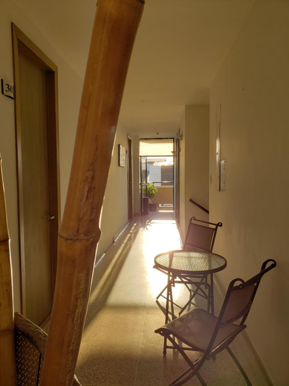 Hotel Radoa El Banco  エクステリア 写真