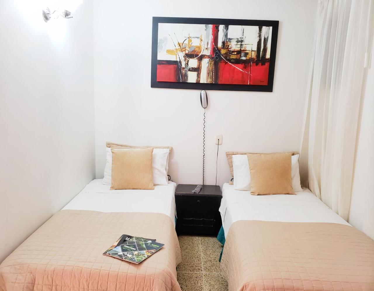 Hotel Radoa El Banco  エクステリア 写真